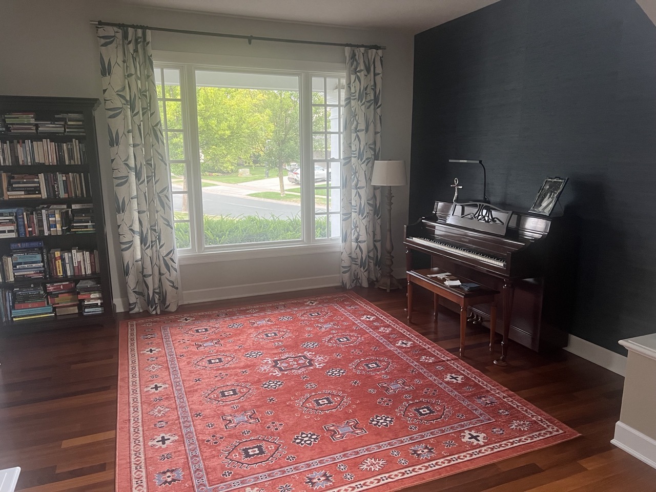 The original living room with the piano